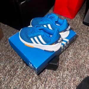 4k Adidas Like New Blue Strip Sneakers